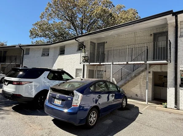 44 Delta Pl NE, Atlanta, GA