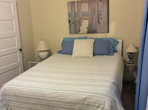 515 Lions Park Dr, Saint Joseph, MI 49085