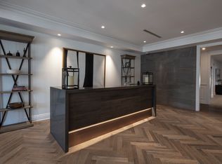 571 Prince Edward Dr N #207, Toronto, ON M8X0A1