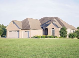 7550 Chestnut Rdg, Houston, MO 65483