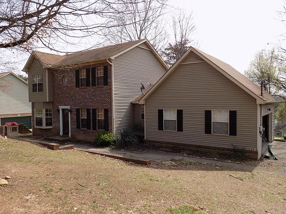 3rd image of 1525 N Courtney Oak Ln