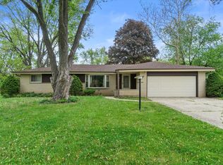 3210 S Ventura DRIVE, New Berlin, WI 53151