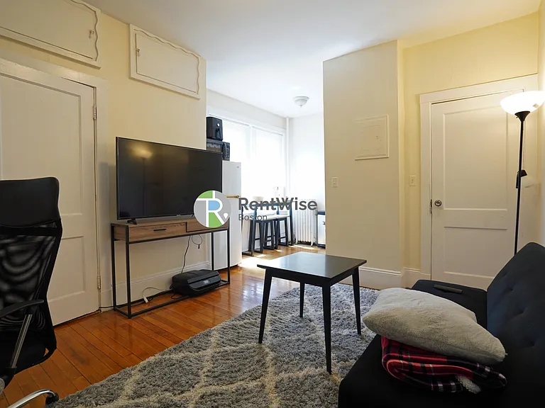1210 Commonwealth Ave #7 — Photo 5