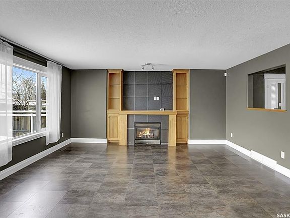3rd image of 10258 Wascana Ests