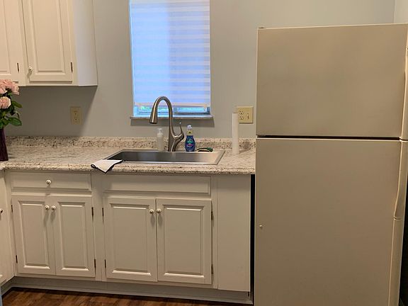 5th image of 22 S Paul Laurence Dunbar St #22