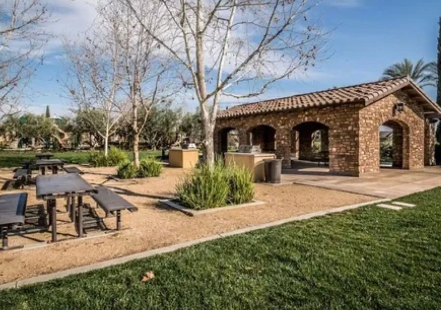 4 BD 2.5 BA Harlan Ranch- gated community Clovis Unified School District — Photo 3