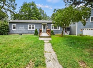 21-21-21A Dwight St, Halifax, MA 02338