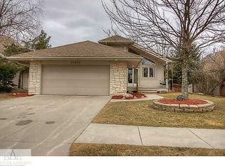 16947 Cedarbrook Dr, Haslett, MI 48840