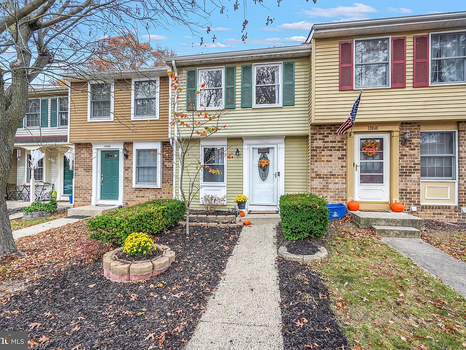 1st image of 13648 Forest Pond Ct