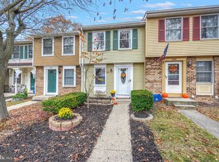 13648 Forest Pond Ct, Centreville, VA 20121