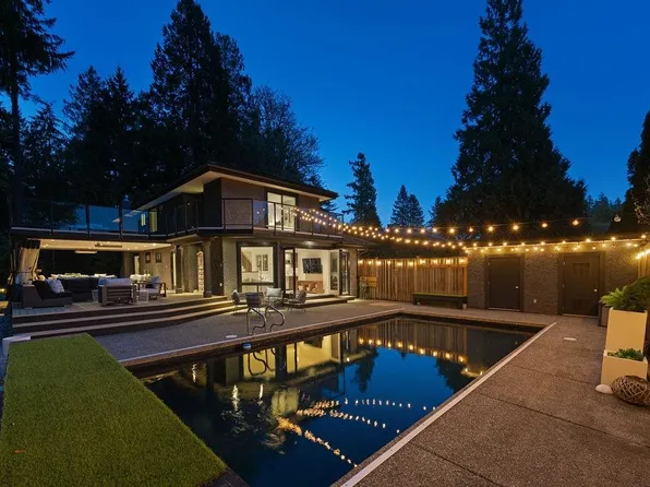 2453 Leclair Dr, Coquitlam, BC V3K 6G7