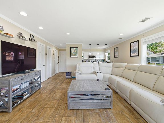 4th image of 1699 W Highway 98 APT 505