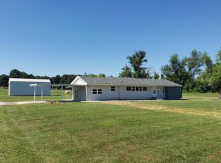 1658B W Washington St, Marshfield, MO 65706