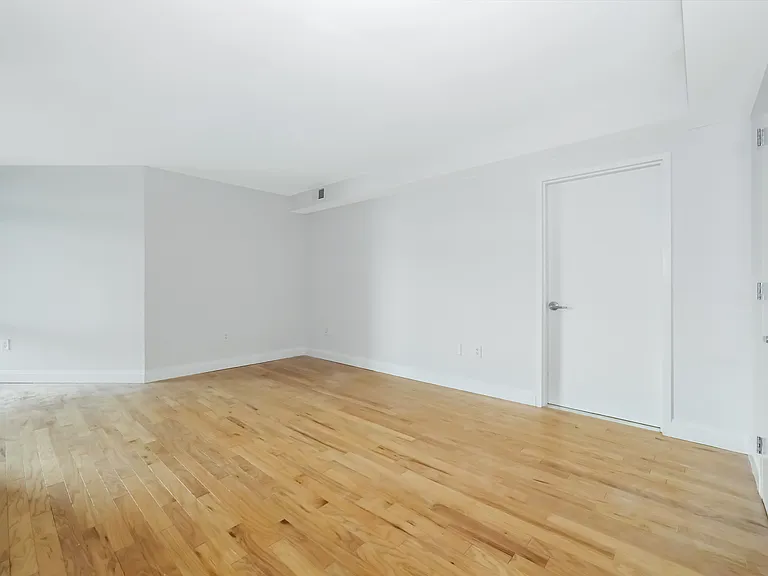 1701 Park Ave #908 — Photo 27
