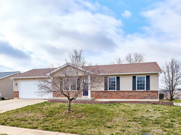 224 Whitetail Crossing Dr, Troy, MO 63379