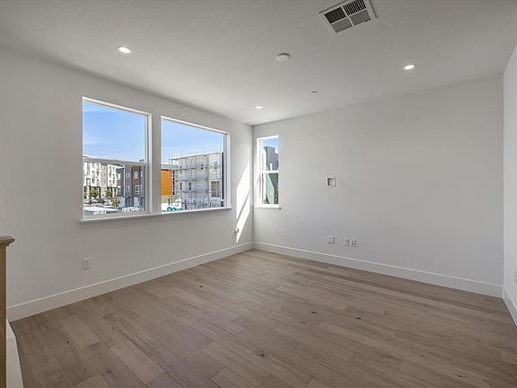 3rd image of 111 Calypso Ln