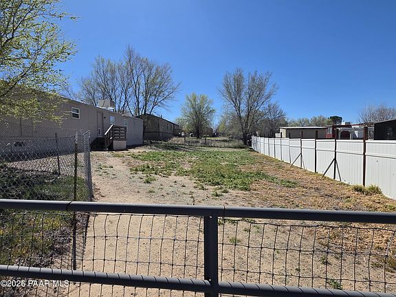 4th image of 1855 Donna Rd