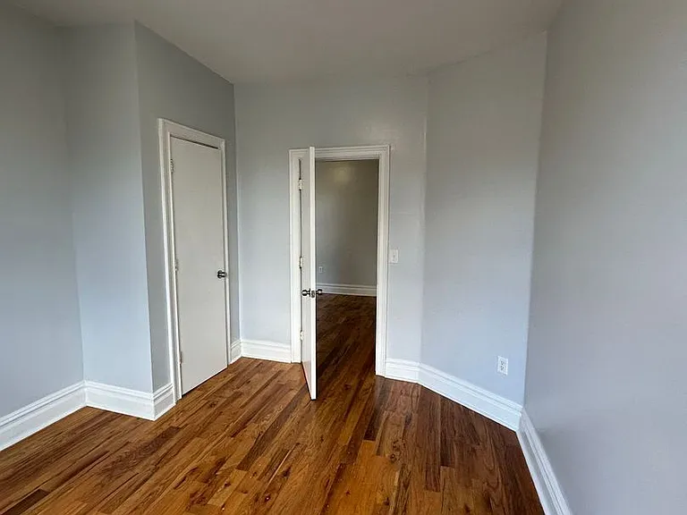 4536 Park Ave — Photo 13
