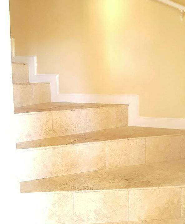 1st image of 804 Larch St APT 05