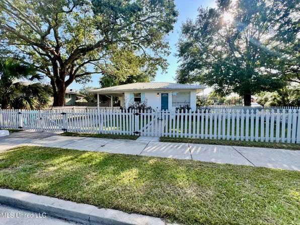 4409 Ford St, Gulfport, MS 39501