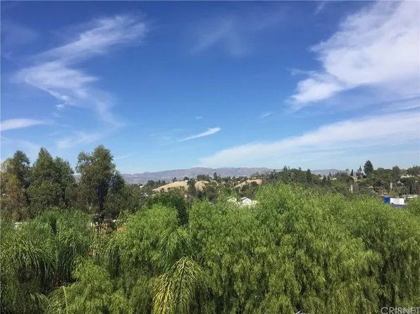 5240 Premiere Hills Cir APT 215, Woodland Hills, CA 91364