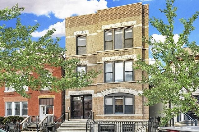 1st image of 1416 W Superior St APT 3R