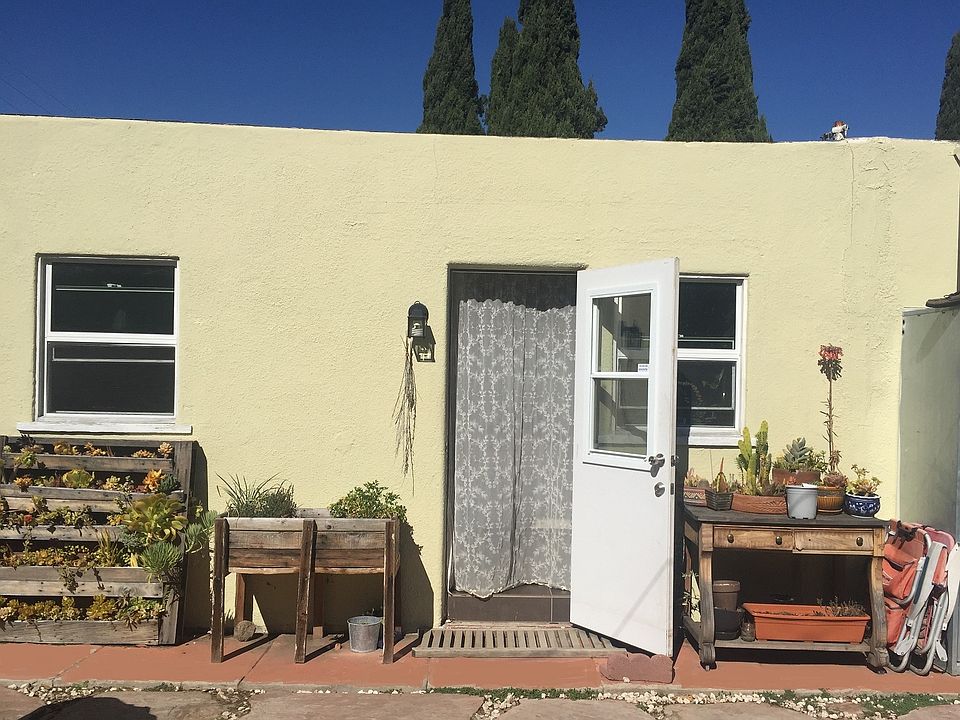 Main door to kitchen and living room
