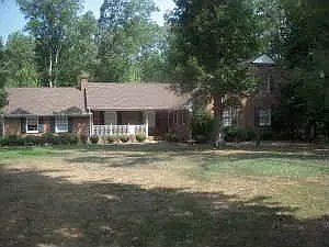 2 Foxcroft Rd photo 1