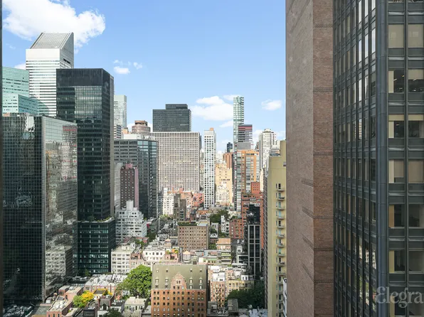 236 East 47th Street image 14 of 14