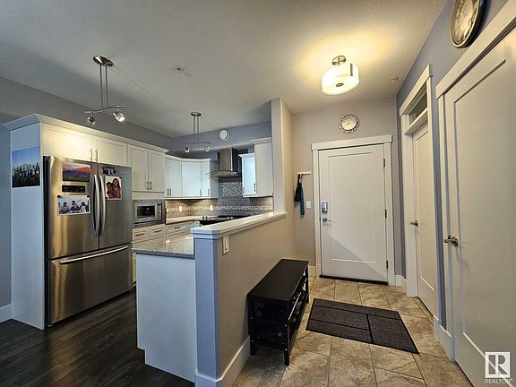 4th image of 5201 Brougham Dr #107