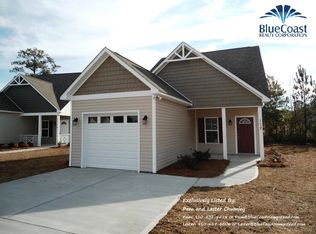 110 Blossom Cir, Hampstead, NC 28443