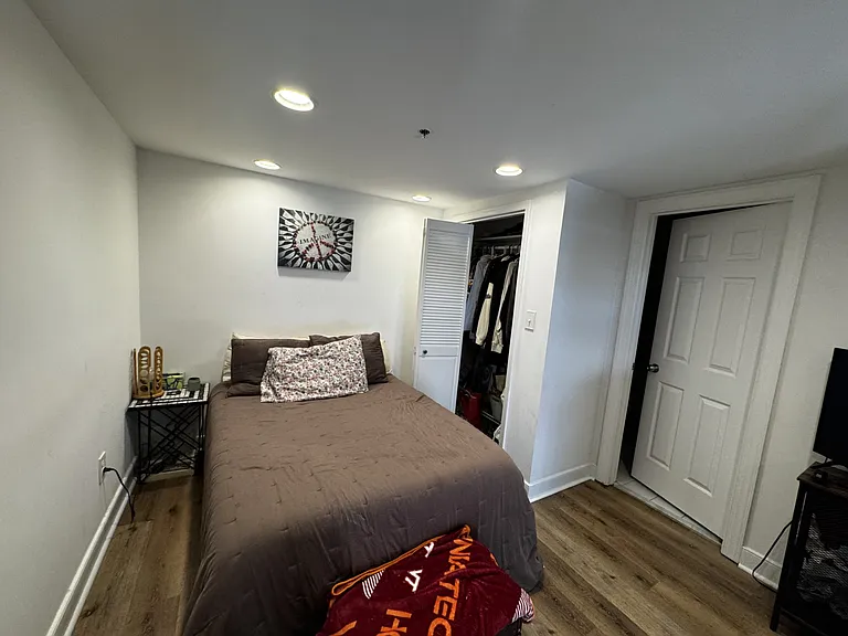 209 N 19th St #U22 — Photo 12