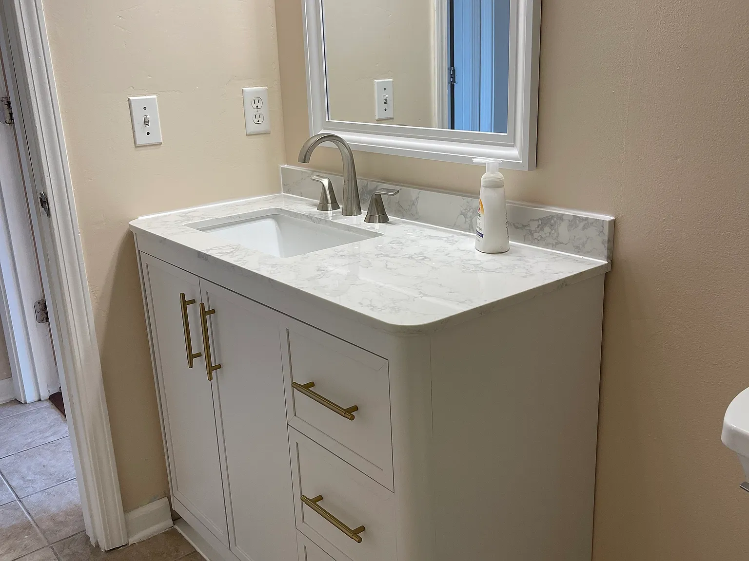 3 bed, 1369 sqft, $1,600 — Photo 3