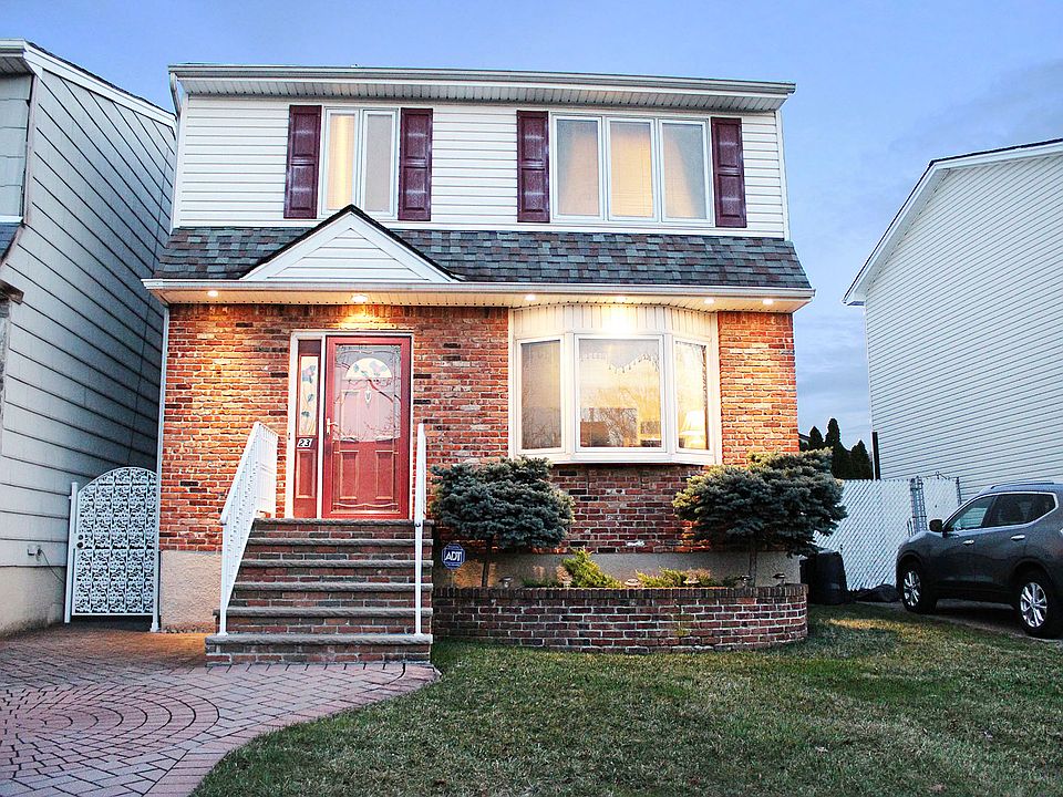1st image of 23 Teakwood Ct