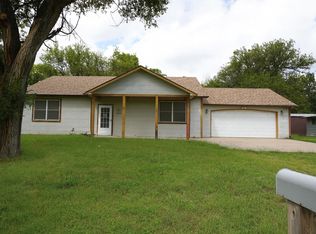 2908 W 11th St N, Wichita, KS 67203
