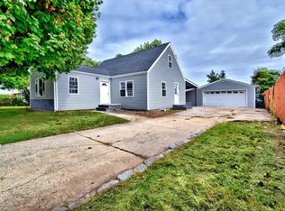 1823 Stein Dr, Bay Shore, NY 11706