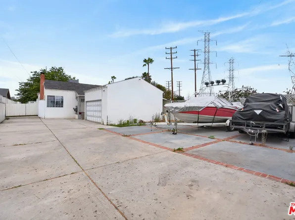 6427 Klump Ave, North Hollywood, CA 91606