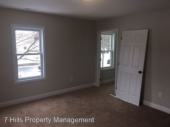 5th image of 187 Pleasant St #4185779