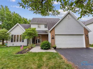 1521 Misty Oaks Dr, Findlay, OH 45840