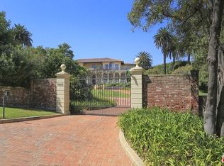 10445 Bellagio Rd, Los Angeles, CA 90077
