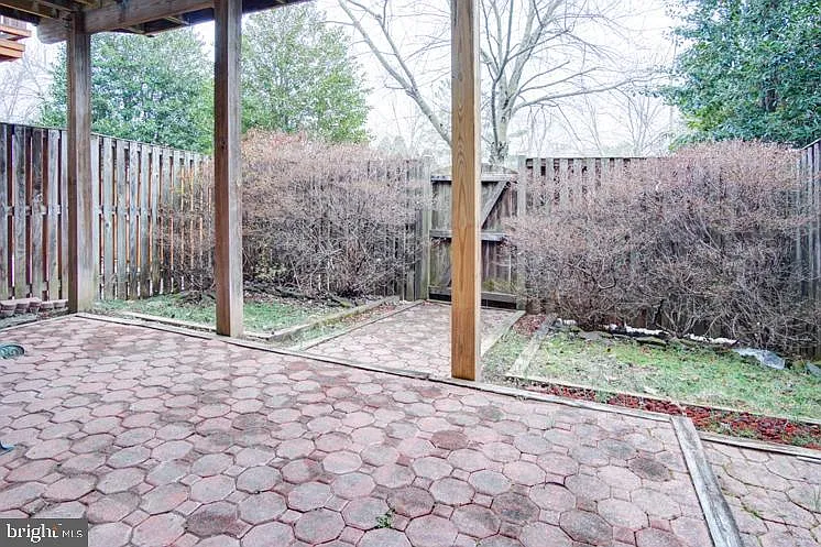 6912 Kerrywood Cir — Photo 33