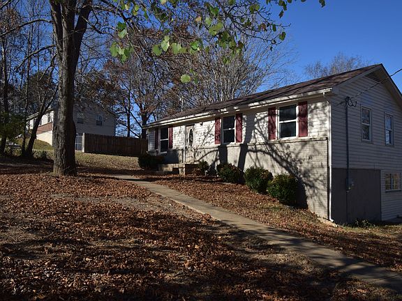 4th image of 1421 Richmond Pl