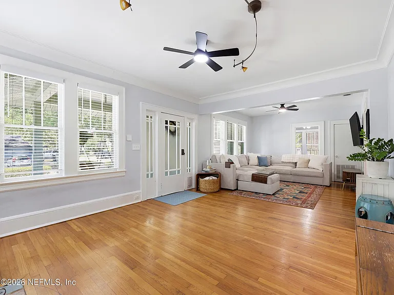 1222 Ingleside Ave — Photo 10