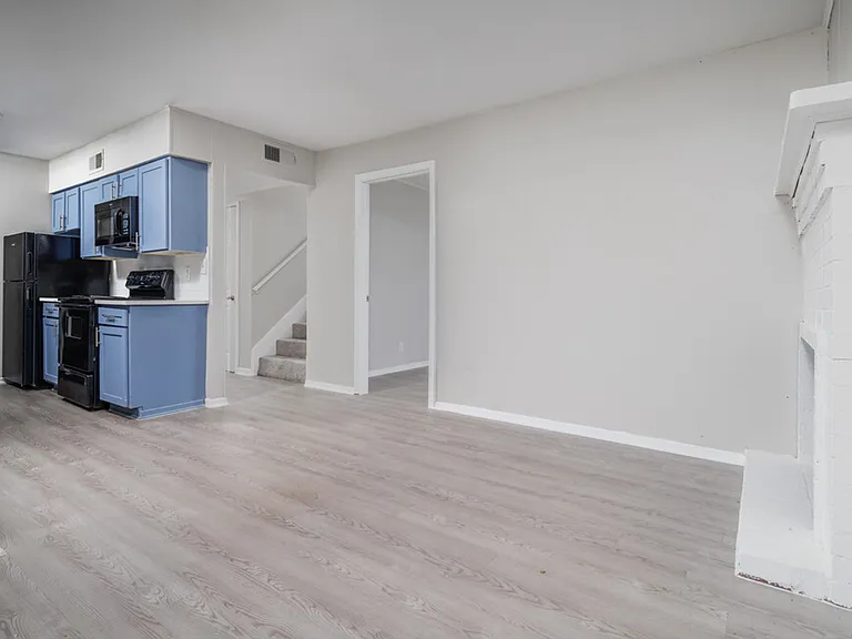 The Oaks Apartments At Medical Center — Photo 42