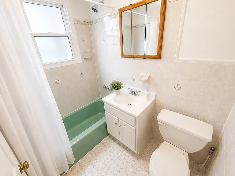 557 Myrtle Ave #3 — Photo 6