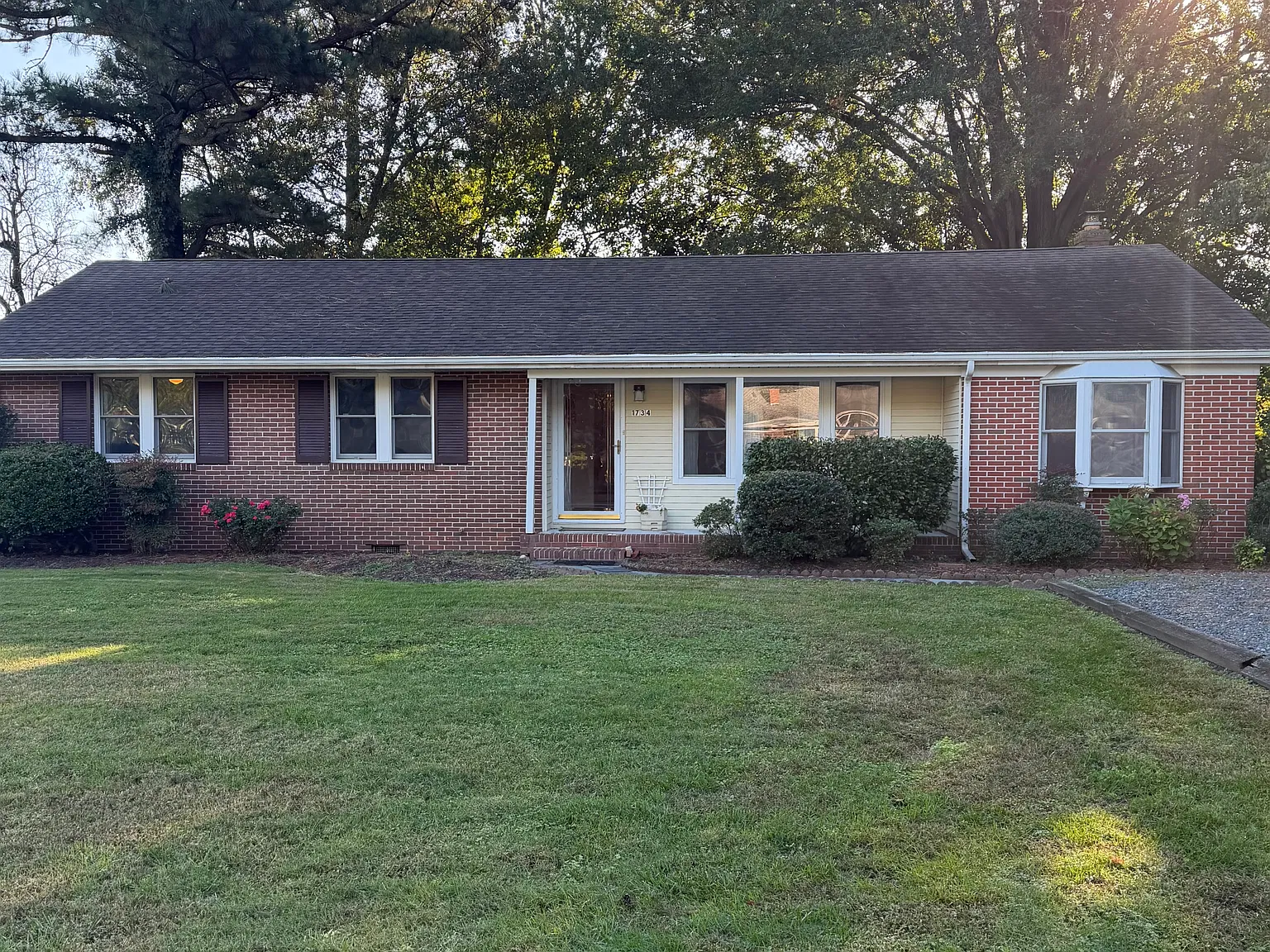 3 bed, 1460 sqft, $1,950 — Photo 1