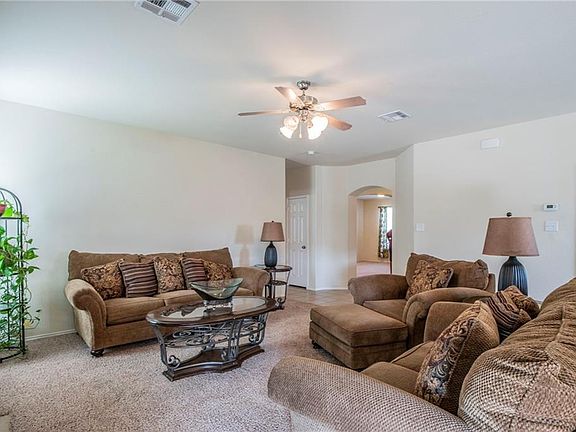 3rd image of 6736 Tierra Dr
