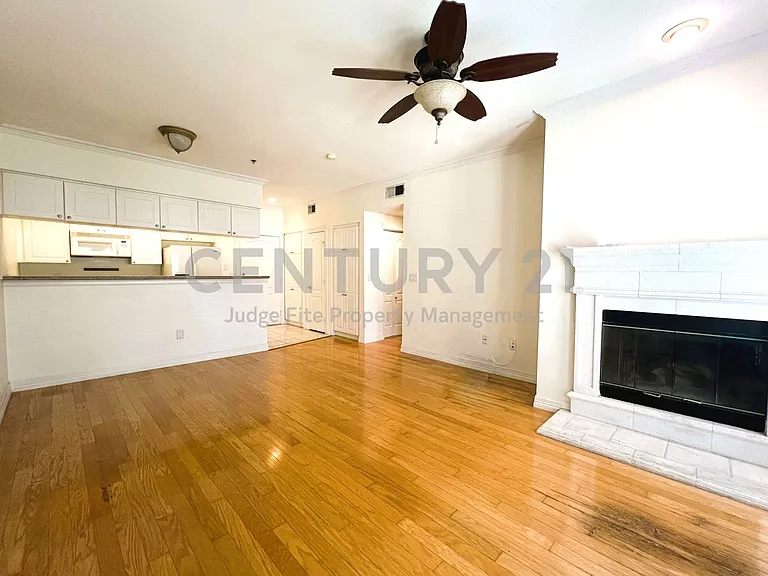3400 Welborn St #406 — Photo 14