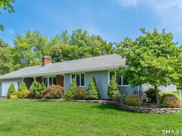 11 Bradfield Drive, Somers, CT 06071
