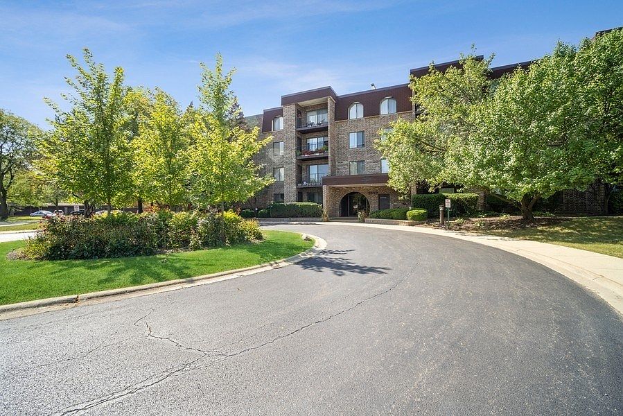 1st image of 2050 Valencia Dr APT 301C